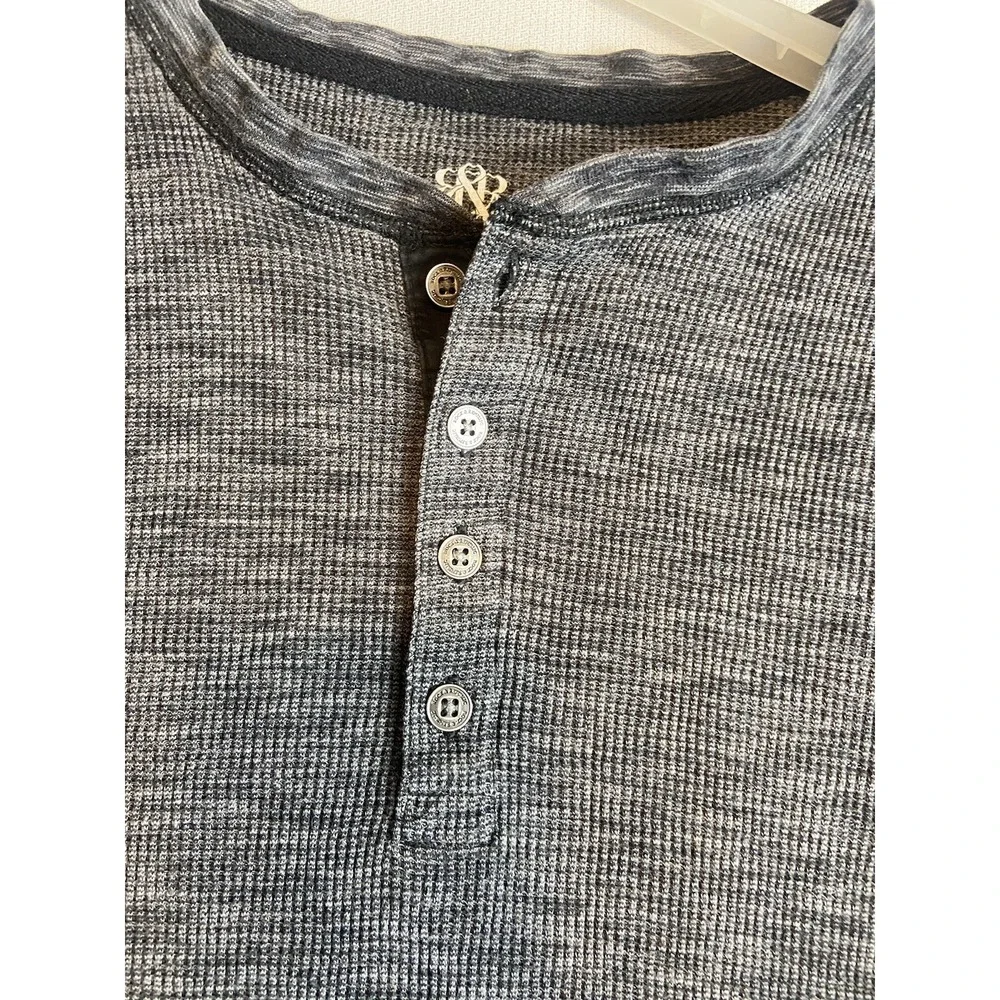 Rock & Republic Men's Med Henley Long Sleeve Shirt Size Gray/Black‎ Pullover